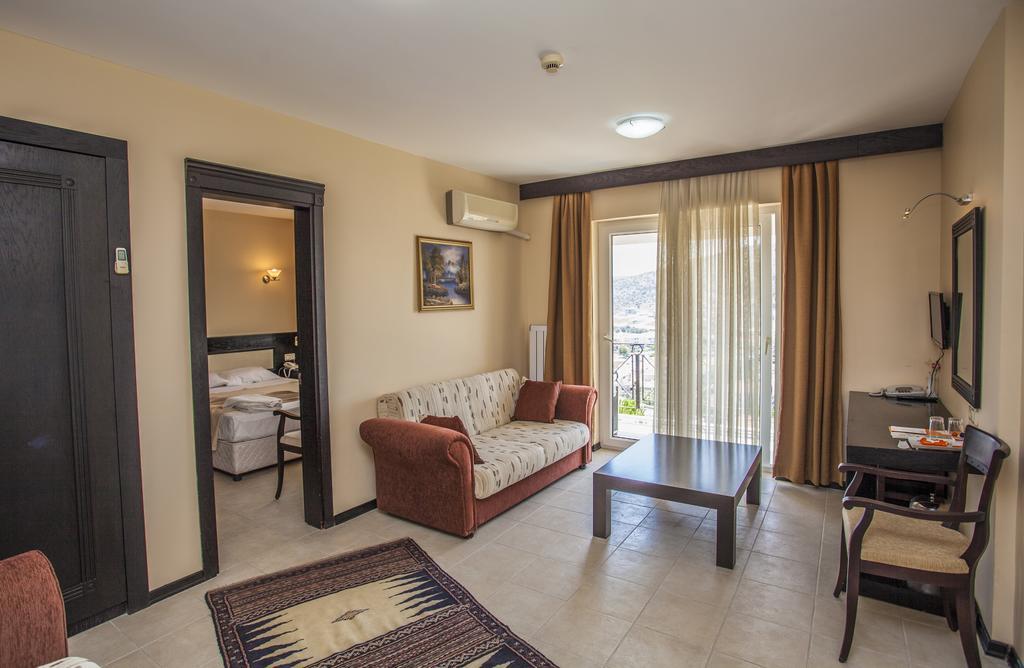 My Solmaz Hotel Çeşme Exterior photo